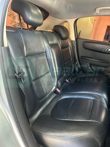Citroën C4 GLX 2.0 Flex 16V 5p Mec. passagem por leilão
