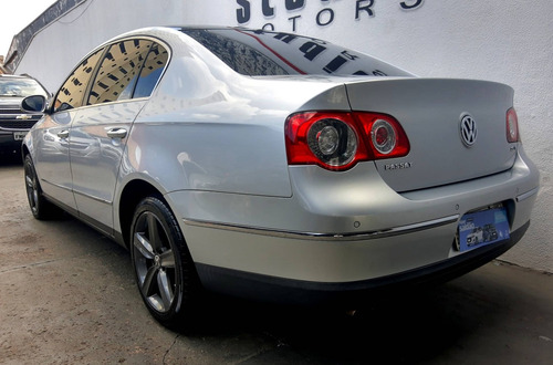 Volkswagen Passat 2.0 Fsi Comfortline 16v Turbo Gasolina 4p
