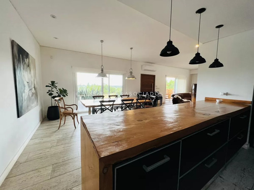 Excelente Casa En Pueblo Mío Manantiales