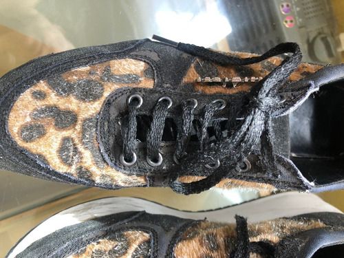 Nazaria Zapatillas Animal Print Plataforma Talle 38