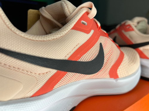 Tenis Nike Run Swift 3 Para Correr /mujer Color Coral Lavado (Usado)