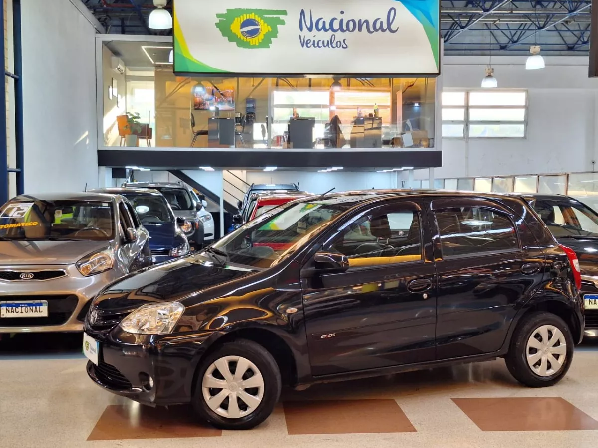 Toyota Etios 1.3 16v X 5p