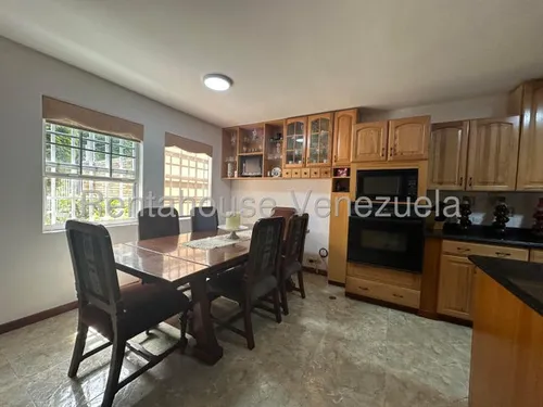 Casas En Venta Mls #25-9502