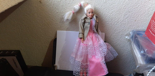 1994 Hasbro Sindy Blonde Doll 28 Cms (Usado)