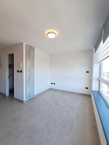 Hermoso Homestudio, Edificio Vivie Ainavillo (75491)