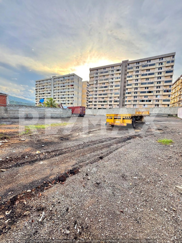 Se Vende Terreno En Playa Grande.