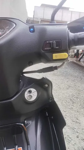 Viva R Styke 115, Negra Personalizada Ubicada En Jamundí