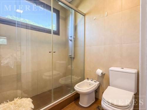 Casa En Venta En Barbarita - Lote Interno - Bancalari