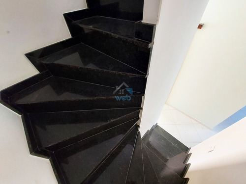 Sobrado Triplex À Venda No Bairro Novo A, No Sitio Cercado, Com Opção De 3 Quartos, Podendo Ser Financiado. - Ca00547 - 33692869