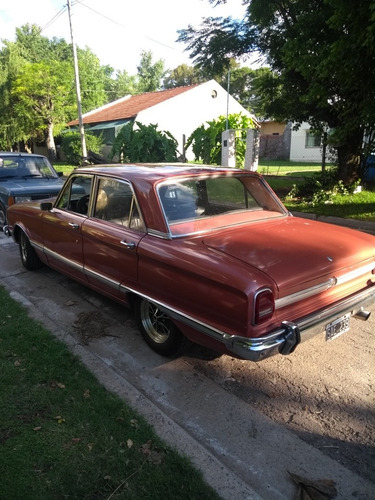Ford Falcon Deluxe