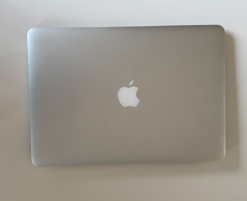 Macbook Air 13 Intel Core I5, 8gb Ram, 128gb Optane, Macos Gris (Usado)