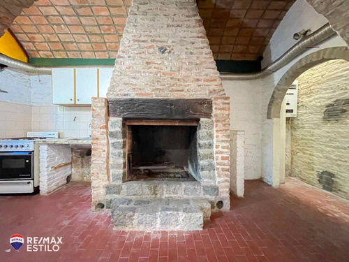 Casa Quinta Quincho, 309 M2 Lote, Piscina, Jardín.