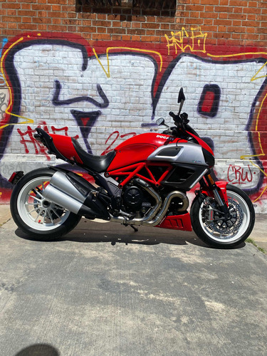 Ducati Diavel 1200 Carbon Edition