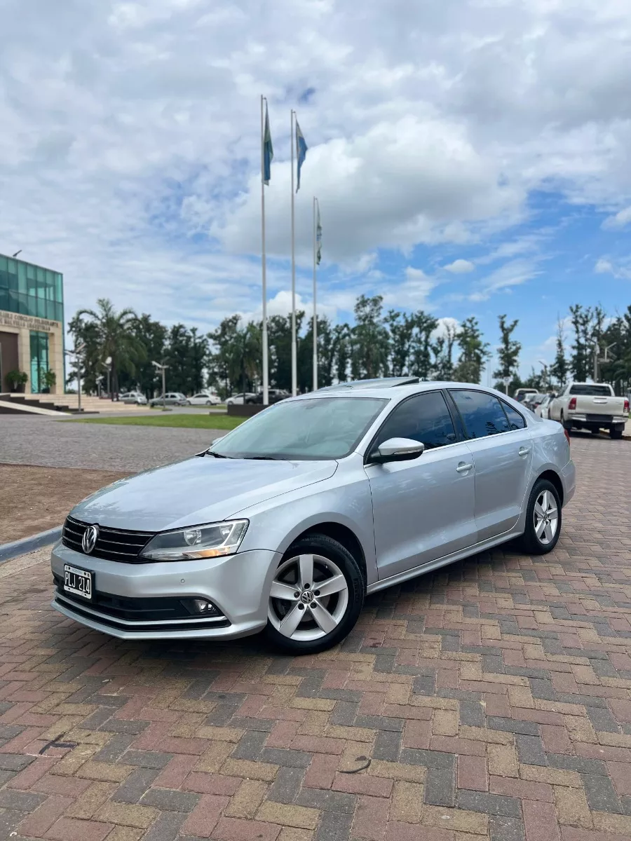 Volkswagen Vento 2.5 Luxury 170cv Tiptronic