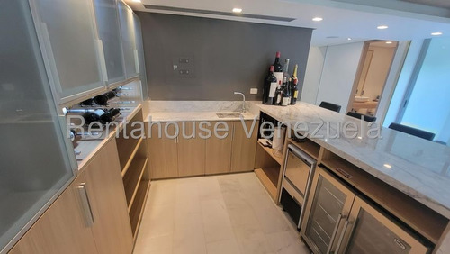 Apartamento ( 2 Niveles/ Amoblado/ Remodelado) Venta La Castellana Mls-25-16876