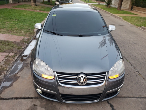 Volkswagen Vento 2.5 Advance 2007