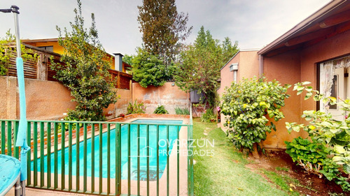 Casa Con 4 Dormitorios 3 Baños Piscina 2 Estacionamientos