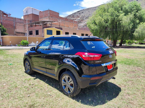 Imagen 16 de 19 de Hyundai, Modelo Creta, Color Negro Camioneta Rural