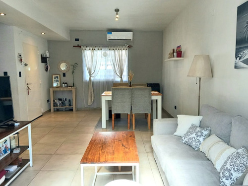 Imagen 4 de 12 de Venta Duplex 3 Ambientes Con Cochera Ituzaingo Cod5072