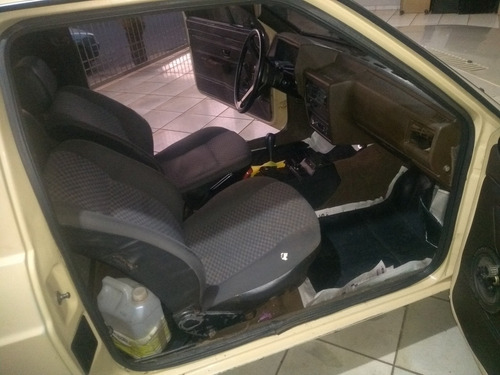 Imagem 6 de 8 de Volkswagen Gol Cl