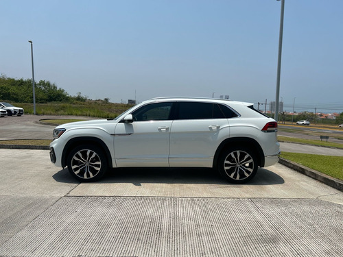 Volkswagen Cross Sport 3.6 Fsi V6 R-Line Auto 4Wd