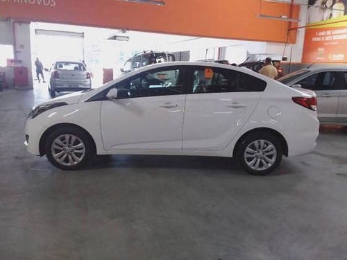 Imagem 8 de 9 de Hyundai Hb20s 1.6 Comfort Plus 16v Flex 4p Automático