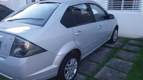 Imagem 4 de 5 de Ford Fiesta Sedan 2012 1.6 16v Se Flex 4p