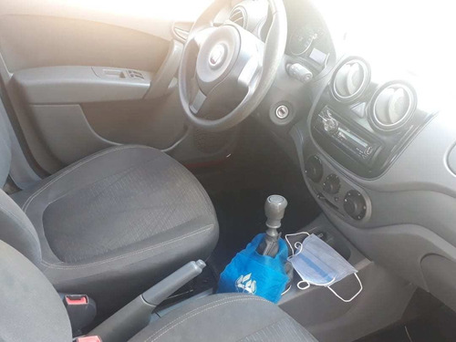Imagem 11 de 14 de Fiat Palio Attractive 1.0 8v Flex