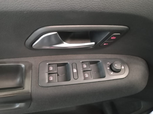 Imagen 20 de 25 de Volkswagen Amarok 2.0 Confortline 4x2 Manual 2020 79.000km
