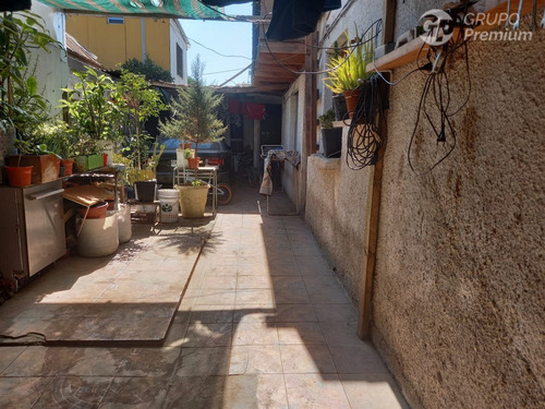 Vendo Casa 4d 1b 3e En El Estero, Estación Central