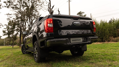 Ford Ranger 2.0T Cd Black 4X4 Mt