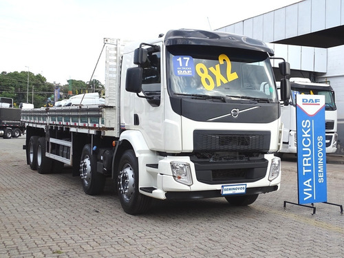 Imagem 3 de 14 de Volvo Vm 330 8x2 Diesel 8x2 2p (diesel) (e5) 2016/2017 Via