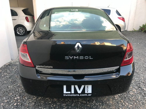 Renault Symbol Expression 1.6 Pack Ii Año 2013 - Liv Motors