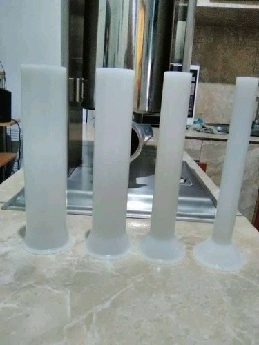 Imagen 2 de 2 de Máquina Manual Para Hacer Embutidos De 7 Kilos De Capacidad.