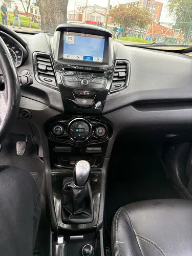 Ford Fiesta 1.6 Titanium Mt