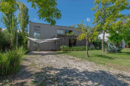 Espectacular Lote Interno De 859m2