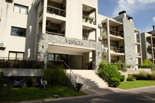 Venta De Departamento 2 Ambientes En Haras Maria Eugenia R