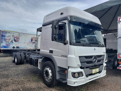 Mercedes Benz Mb Atego 2430 Ano 2015 Aut Teto Alto No Chassi