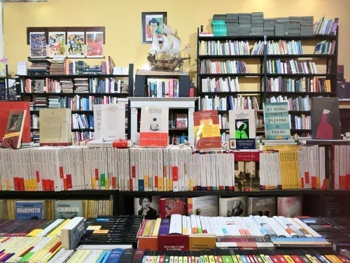 DIVERSION SORPRESA - DINOSAURIOS, de Varios. Editorial El Gato de Hojalata, tapa blanda en español