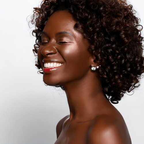 Iluminador Divine Glow Bronze - Mari Maria Makeup