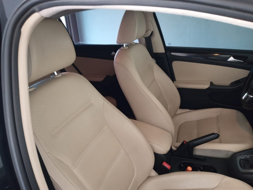 Imagem 11 de 13 de Volkswagen Jetta - 2012/2013 2.0 Comfortline (flex)
