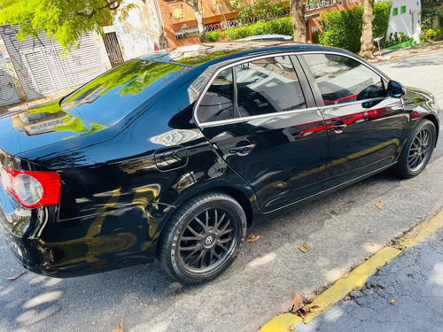 Volkswagen Jetta 2.5 4p