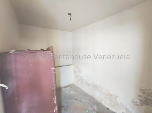 Imagen 30 de 30 de $/$/$/$ Acogedora Casa En Cabudare ++urb. El Trigal ++ Ampliada ++ A Una Cuadra Cc Trigalpa++ Seniat **0412+.056.+03.+76 ** L.t ** /co/-di/-go/ 23-24476