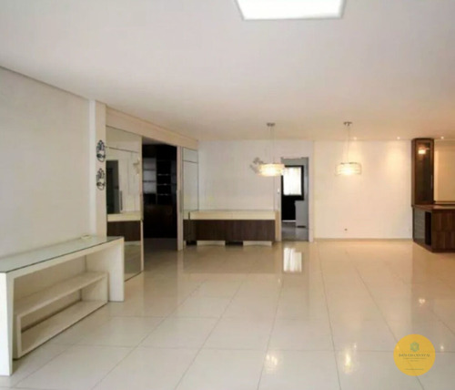 Imagem 8 de 15 de Casa Térrea 4 Suítes, 600m2 - Ic575