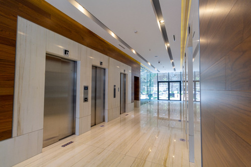Descubre Las Oficinas Ideales En Prolongación Reforma Santa Fe! Se Entregan Terminadas A Las Necesidades Del Cliente. Llave En Mano. Espacios A Medida, Seguridad 24/7, Terraza Y Más.