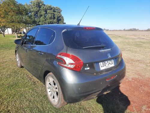 Peugeot 208 Active Extrafull 1.6