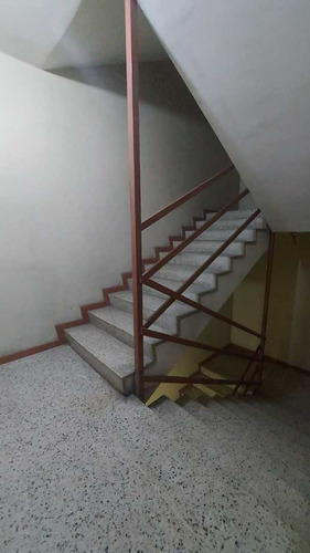 Alquiler O Venta De Oficina 90m2 En Torre Josar En Maracay