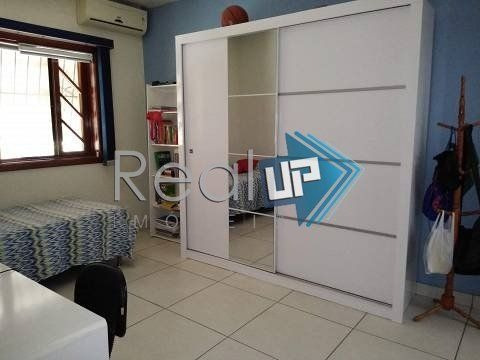 Imagem 12 de 29 de Ótima Casa Em Botafogo Triplex! - 18479