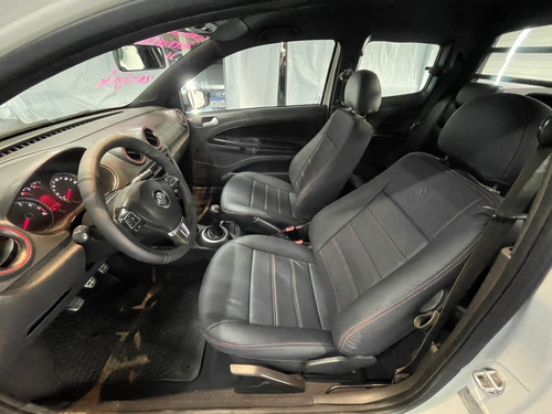 Volkswagen Saveiro 1.6 Rock In Rio Cab. Dupla Total Flex 2p