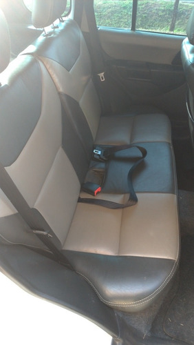 Imagem 8 de 10 de Mitsubishi Pajero Tr4 2007 2.0 Aut. 5p